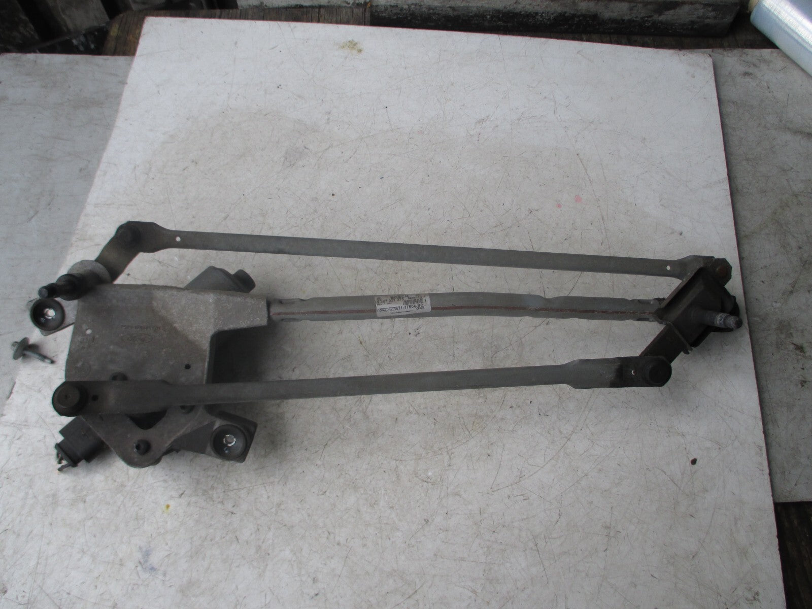 FORD MONDEO MK4 2010 FRONT WINDSCREEN WIPER MOTOR LINKAGE 7S71-17504-BD
