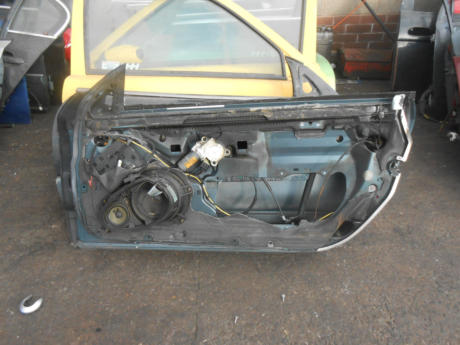 MERCEDES SL R230 2005 PRE FACELIFT OS DRIVER SIDE BARE DOOR SHELL GREEN BLUE