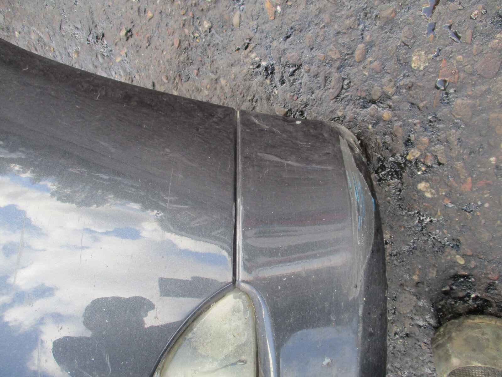 2005 BMW 3 SERIES E90 FRONT BUMPER WITH GRILLS GREY
