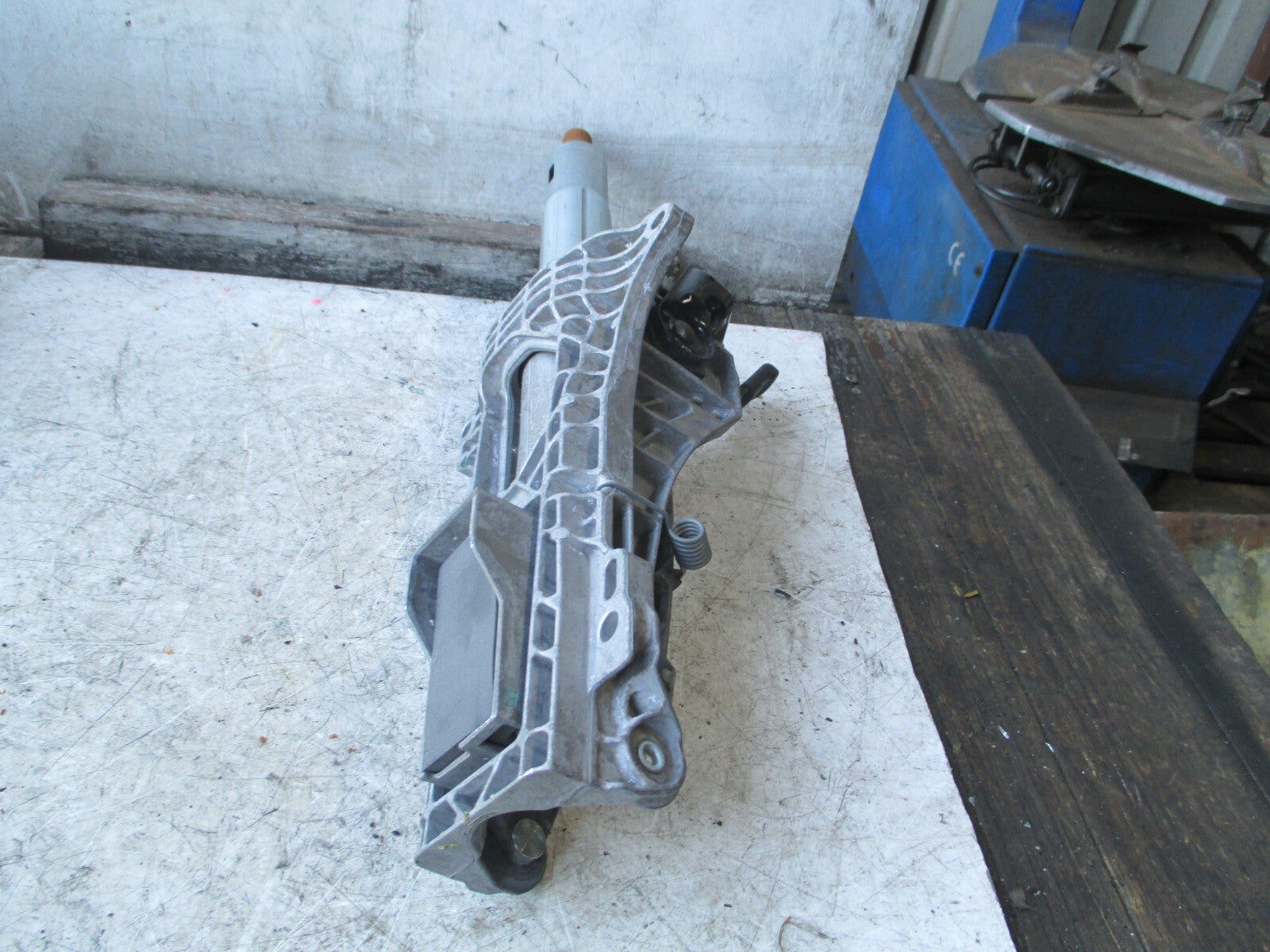 MERCEDES BENZ GLA MK1 X156 2019 DIESEL STEERING COLUMN A2464608901
