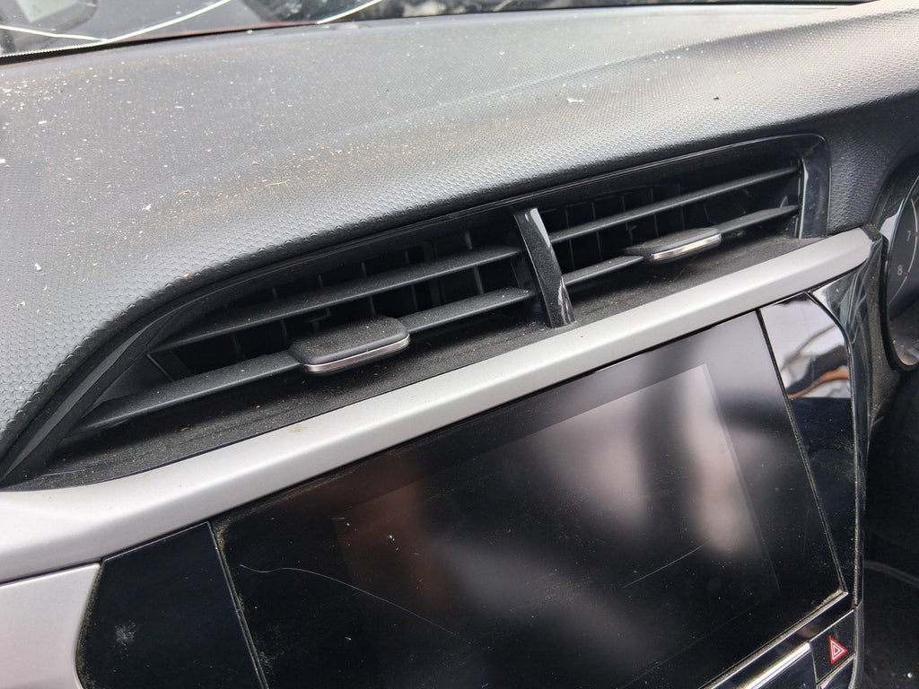 2020 VAUXHALL CORSA F HATCH MIDDLE DASH AIR VENTS