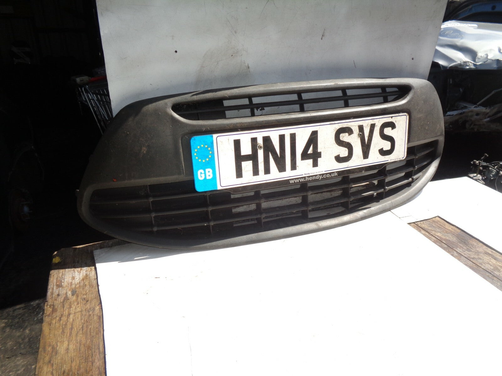 FORD KA MK2 2014 FRONT BUMPER LOWER GRILL 735437417