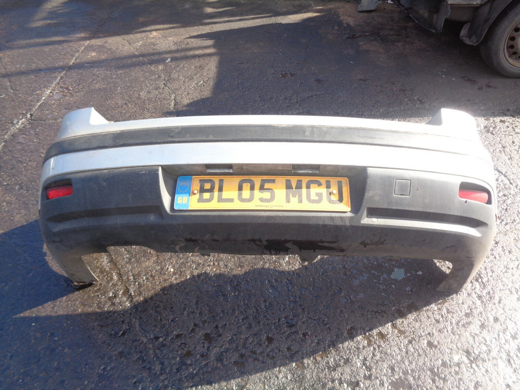 CITROEN C5 2005 HATCHBACK REAR COMPLETE BUMPER SILVER 9659475180