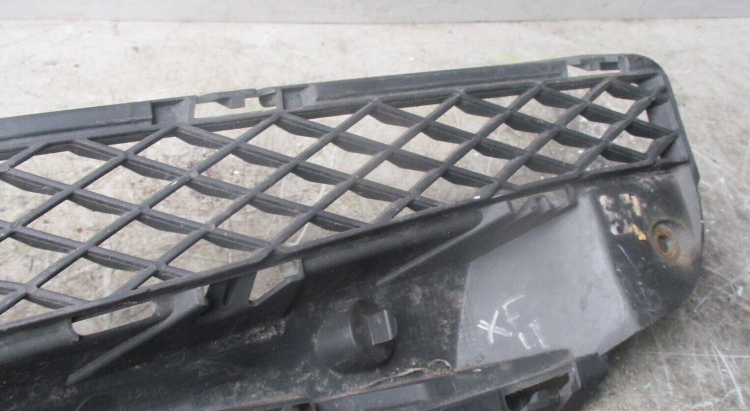 2011 JAGUAR XF BUMPER TRIM/GRILL