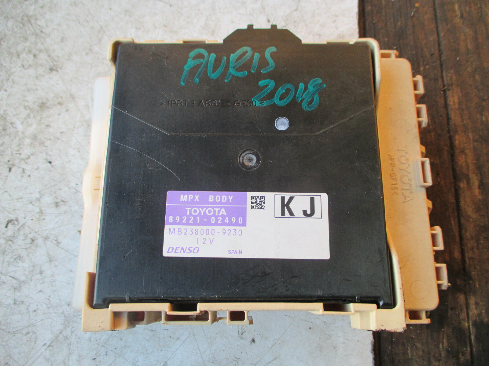 TOYOTA AURIS 2018 MK2 BCM BODY CONTROL MODULE 8922102490