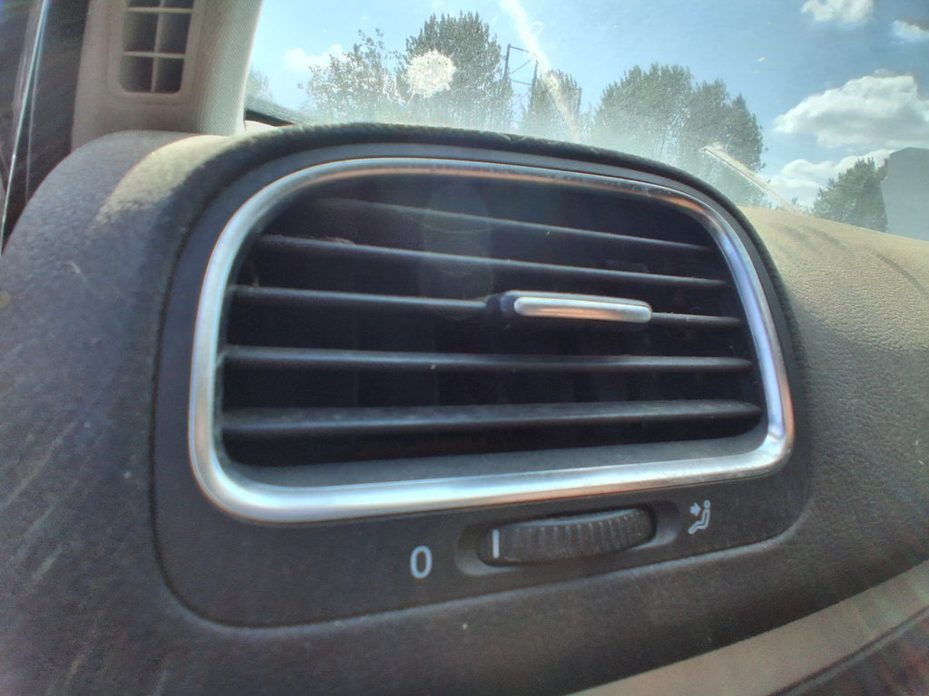 2012 VW VOLKSWAGEN GOLF MK6 NS PASSENGER SIDE FRONT INTERIOR AIRVENT