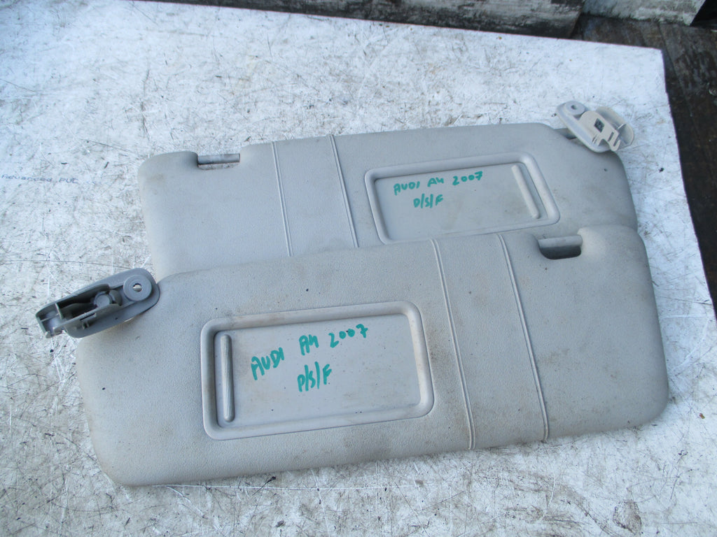 AUDI A4 2007 B7 FRONT DRIVER + PASSENGER SUN VISOR