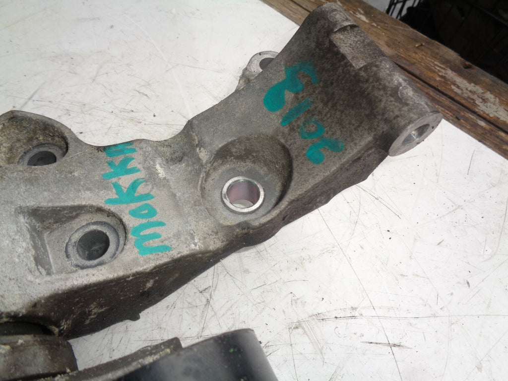 VAUXHALL MOKKA 2013 DRIVE BELT TENSIONER 55565570