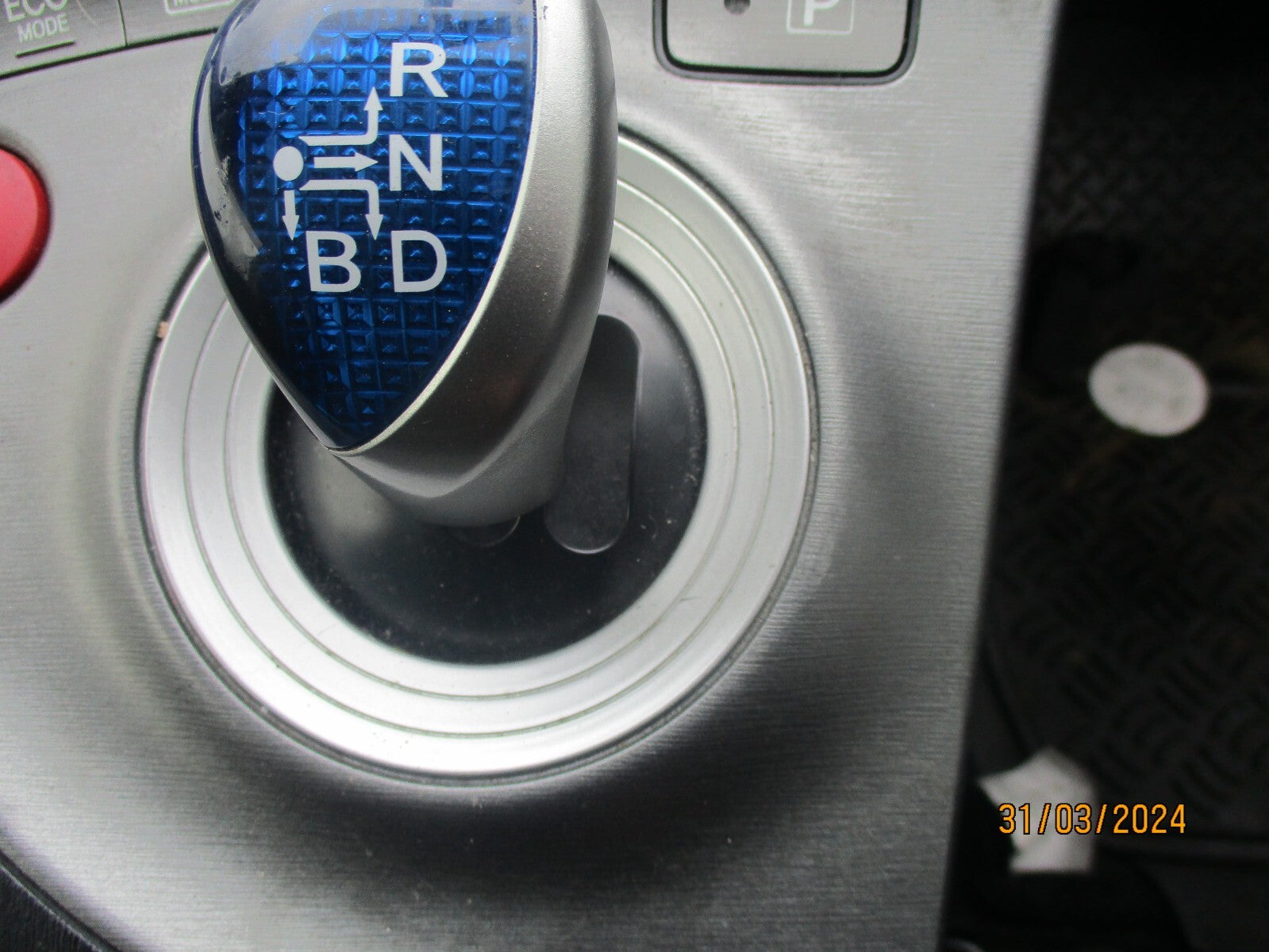 TOYOTA PRIUS MK3 2014 XW30 AUTO AUTOMATIC GEARSTICK GEARSHIFTER
