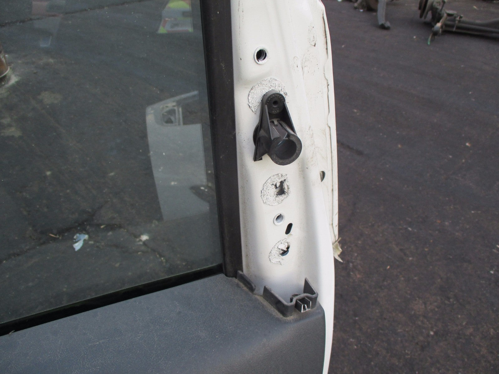 FIAT SCUDO 270 2014 NSF PASSENGER SIDE FRONT DOOR GLASS HANDLE CARD REG WHITE