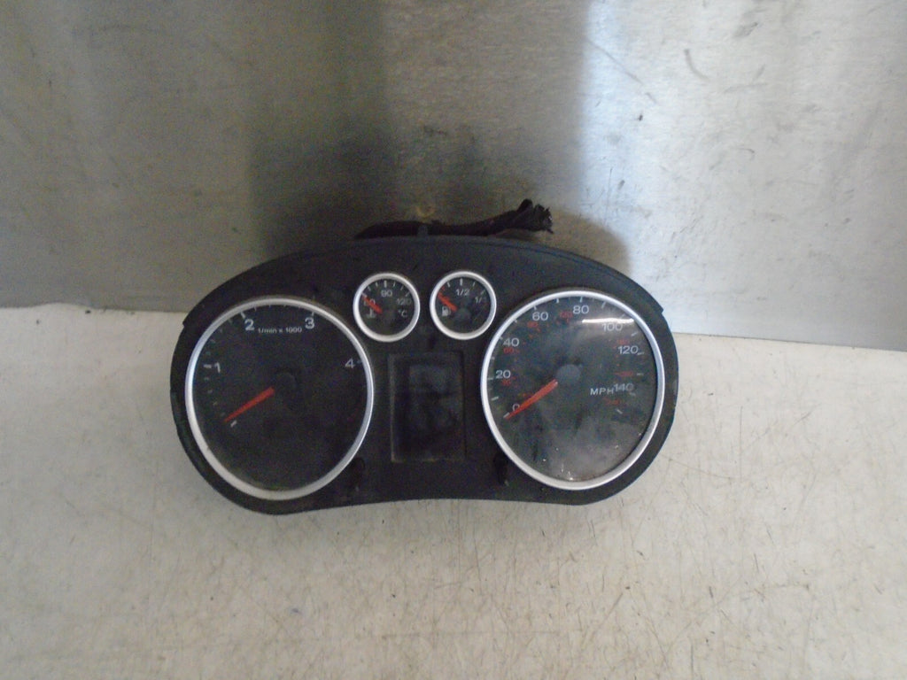 AUDI A2 2002 DIESEL SPEEDOMETER INSTRUMENT CLUSTER 81117994
