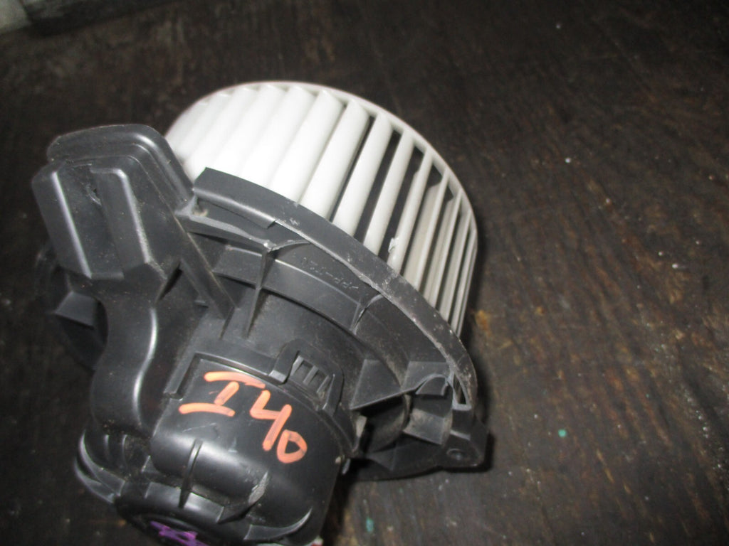 HYUNDAI I40 MKI 2013 HEATER BLOWER MOTOR FAN B308830520