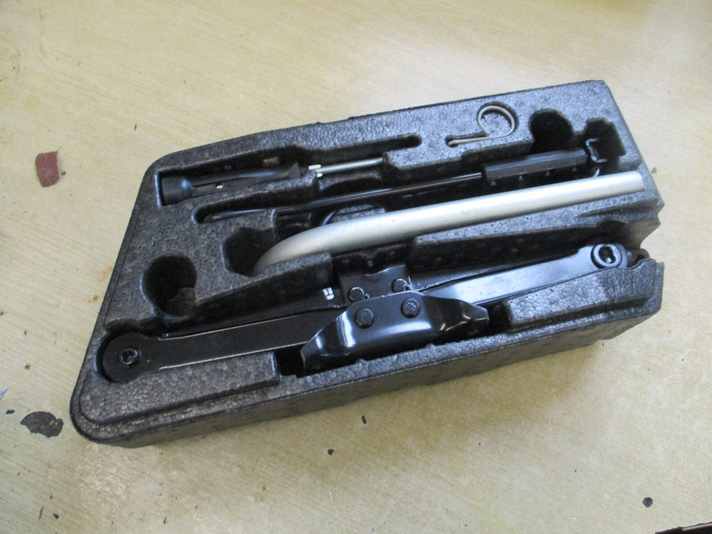 VW VOLKSWAGEN GOLF MK7 2016 LIFTING JACK TOOL & HANDLE