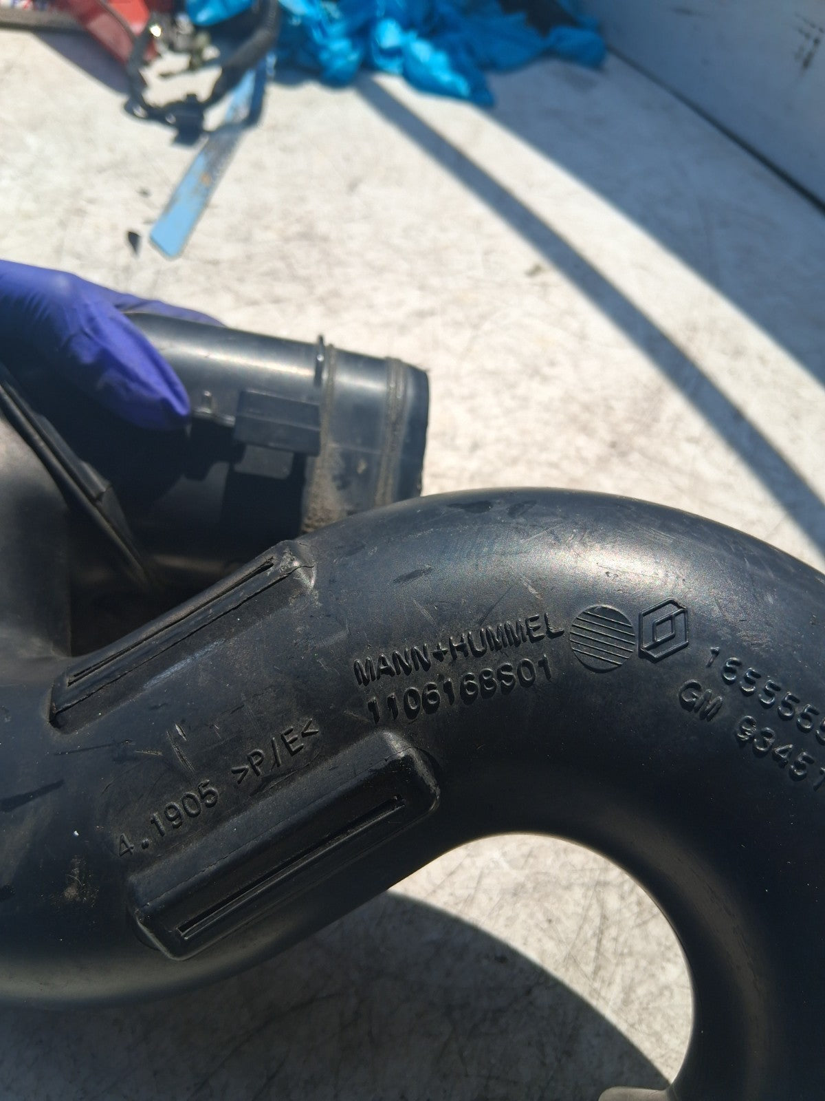 2015 VAUXHALL VIVARO AIR INTAKE PIPE HOSE 93451665