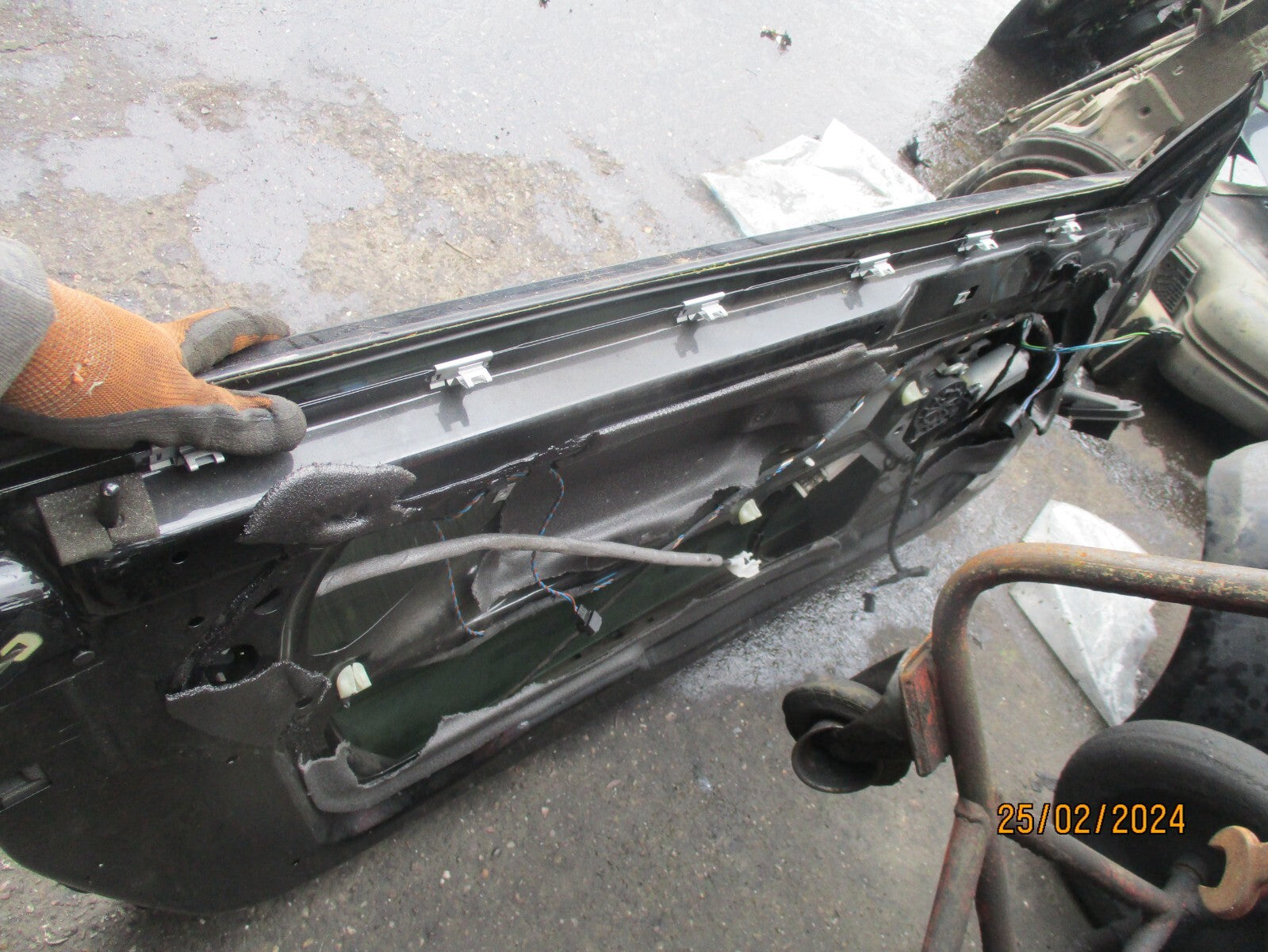 2005 BMW 3 SERIES E46 LCI COUPE NS PASSENGER SIDE DOOR BARE BLACK 475