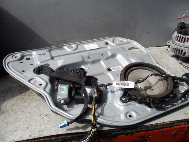 VOLVO V50 PASSENGER SIDE WINDOW REGULATOR MOTOR