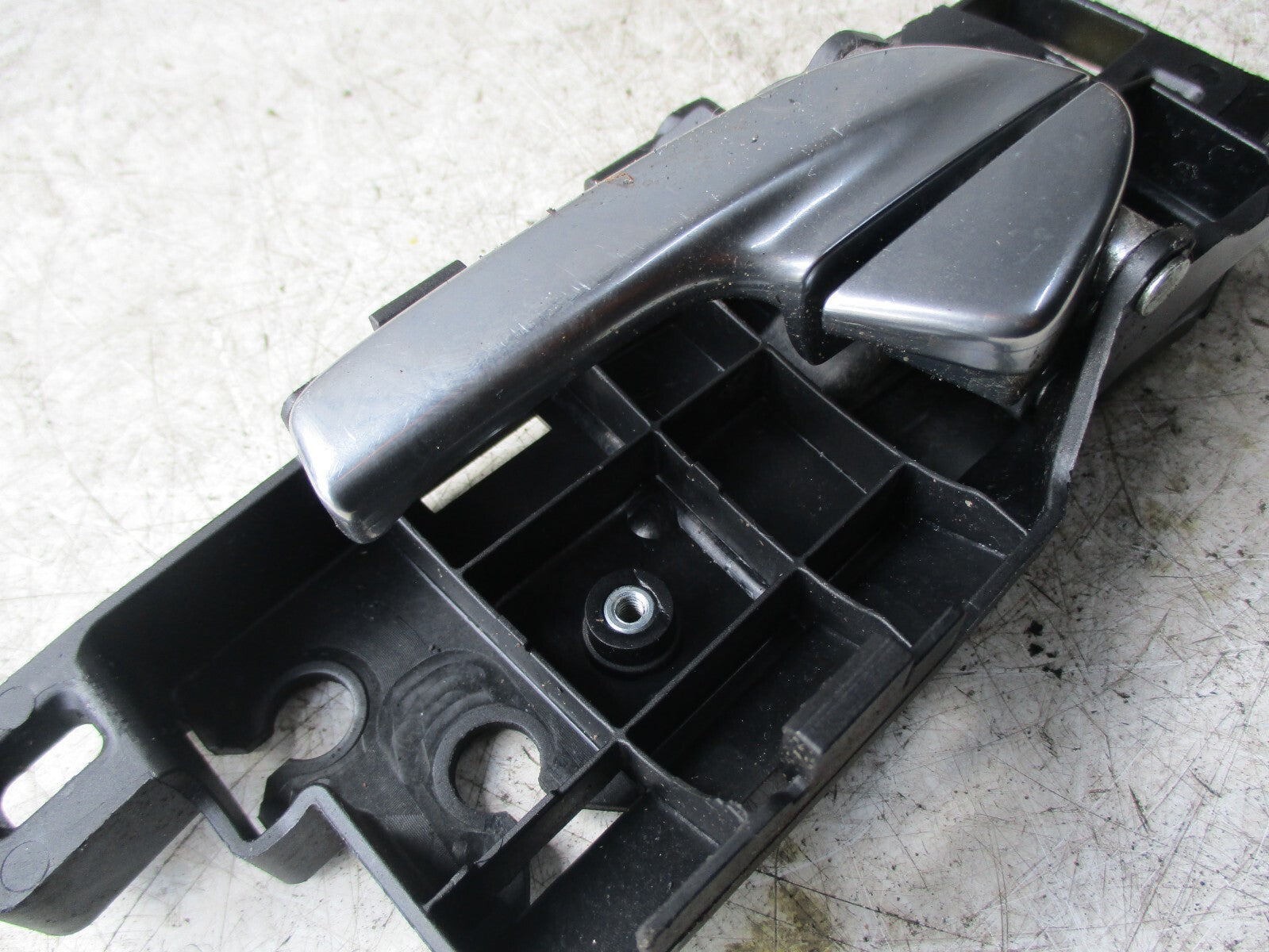 FORD S-MAX 2010 NSF REAR PASSENGER SIDE REAR DOOR HANDLE 6M21U22601