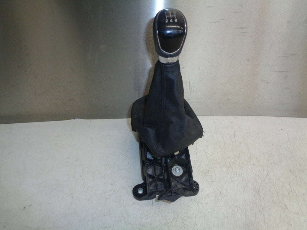 FORD FIESTA MK7 2017 5 SPEED MANUAL GEAR LEVER SHIFTER C1BR7C453AKE