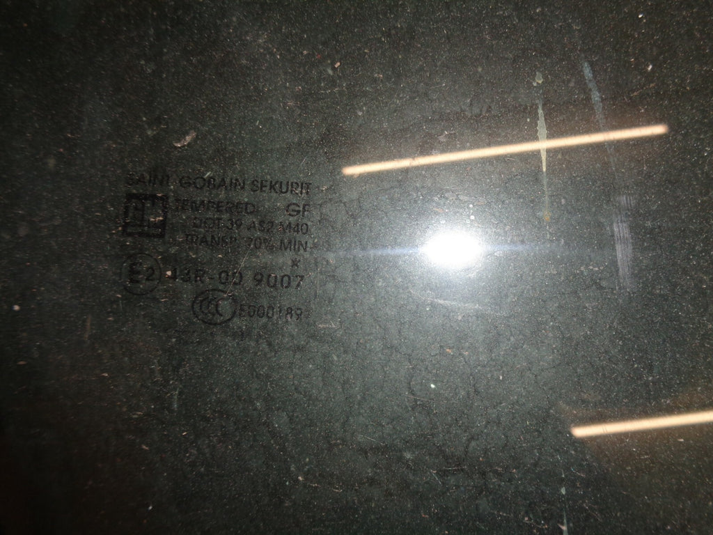 VAUXHALL CORSA D 2012 3 DOOR OS DRIVER SIDE FRONT WINDOW GLASS