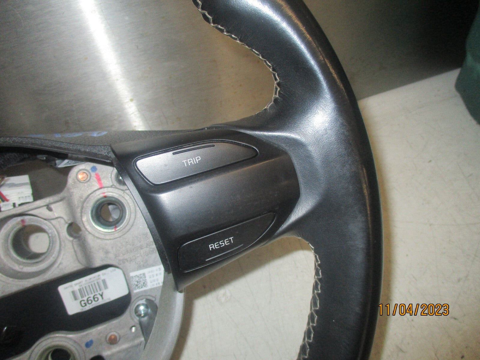 KIA PICANTO MK3 2018 3 SPOKE MULTIFUNCTION STEERING WHEEL