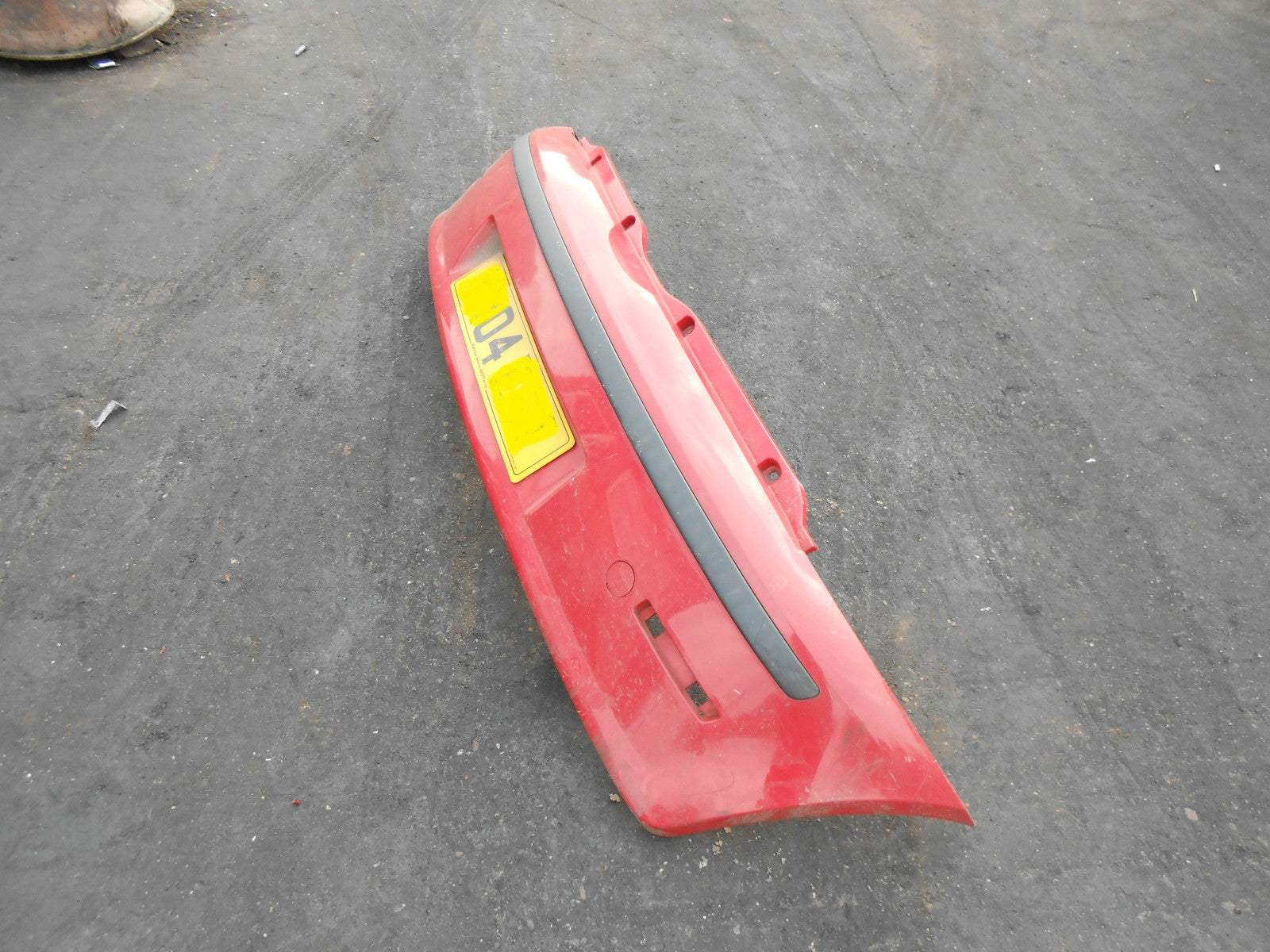 FIAT PUNTO MK2 2004 FACELIFT REAR BACK PLASTIC BUMPER RED