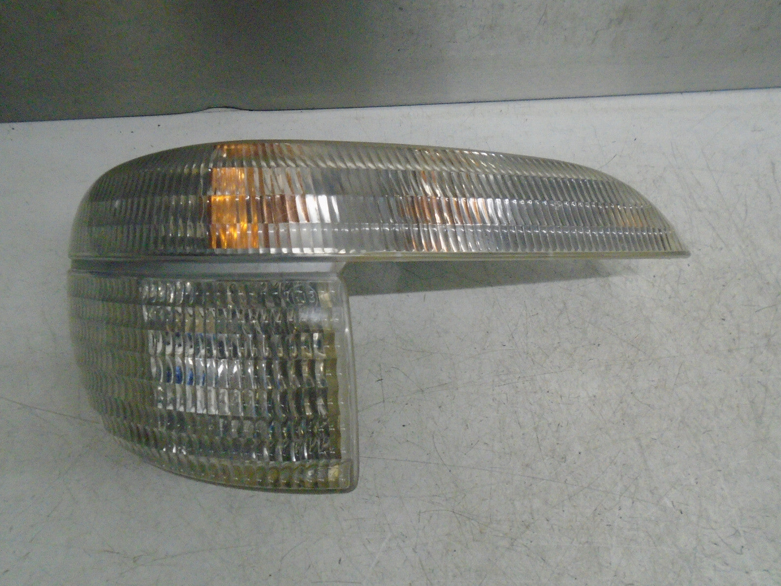 FORD EXPLORER 2000 OSF DRIVER SIDE FRONT HEADLIGHT HEADLAMP