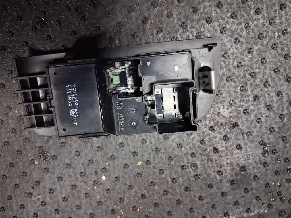2018 VAUXHALL ZAFIRA C NSF PASSENGER SIDE FRONT WINDOW CONTROL SWITCH 22915102