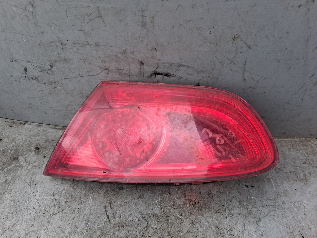 2010 SEAT LEON MK2 FACELIFT OSR DRIVER SIDE REAR INNER TAIL LGHT 1P0945094G