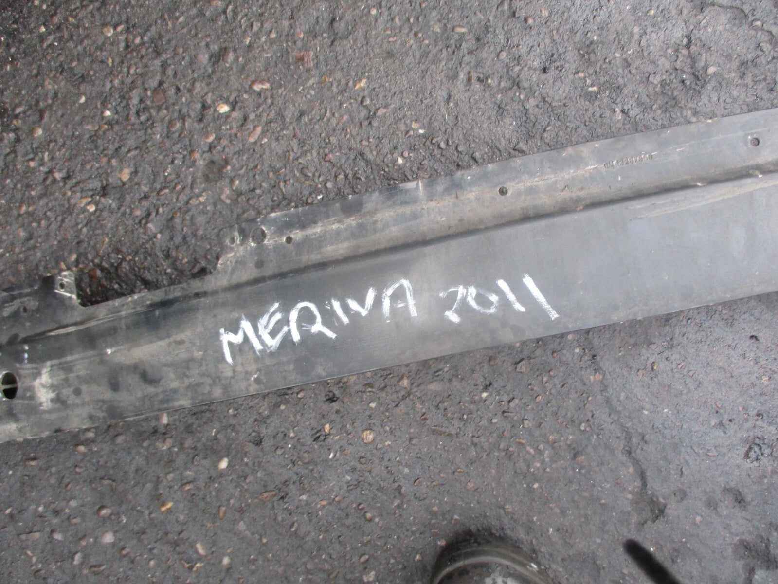 VAUXHALL MERIVA B 2011 FRONT BUMPER REINFORCEMENT CRASH BAR