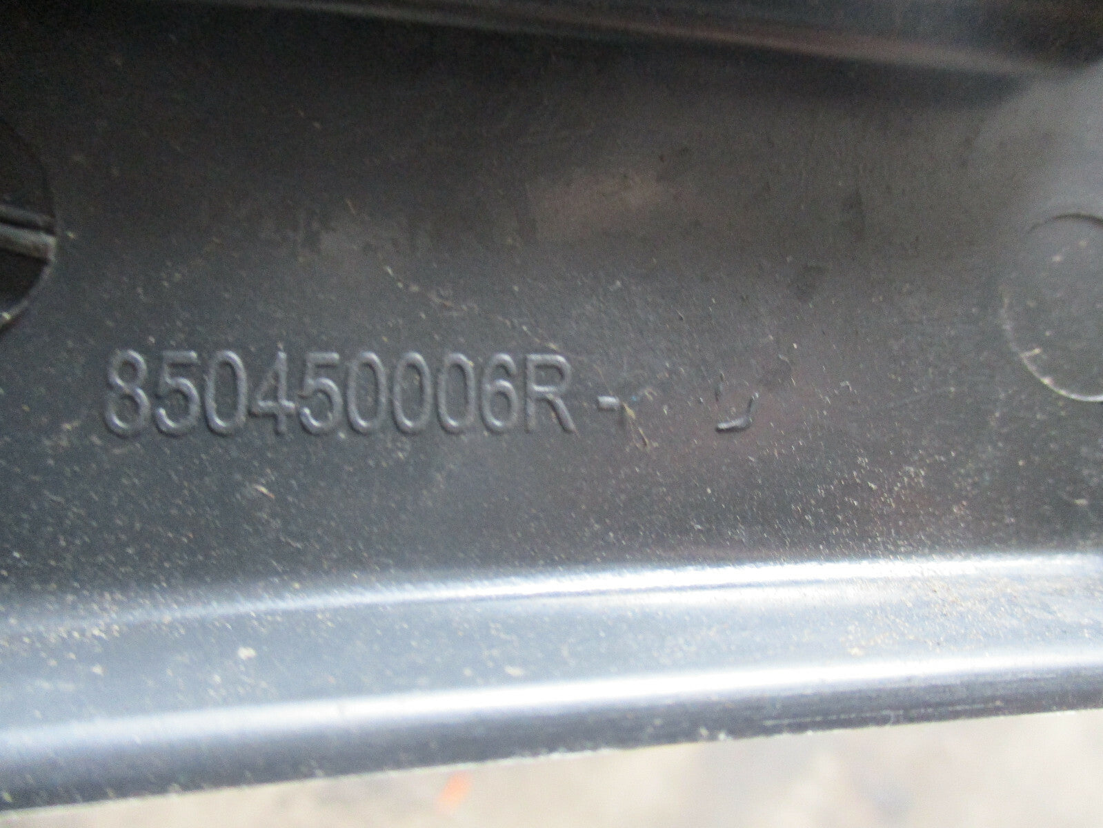 RENAULT MEGANE MK3 PASSENGER REAR BUMPER SUPPORT MOUNT BRACKET