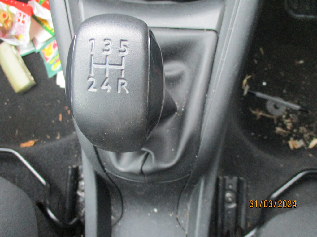 PEUGEOT 208 2016 5 SPEED MANUAL GEARSTICK GEARSHIFTER
