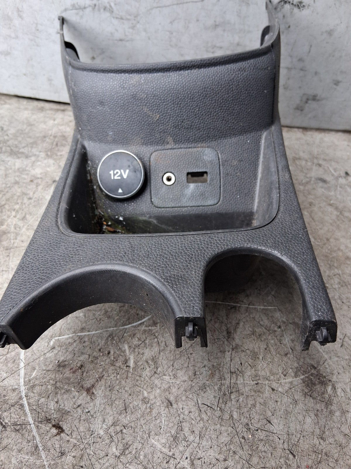FORD FIESTA MK8 2015 CENTRE USB POWER SOCKET TRIM PANEL C1BBA044C74