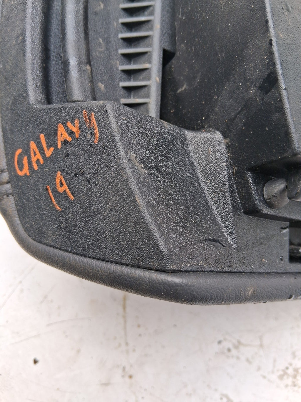2019 FORD GALAXY MK4 CENTRE CONSOLE LEATHER ARM REST EM2BR04604AF