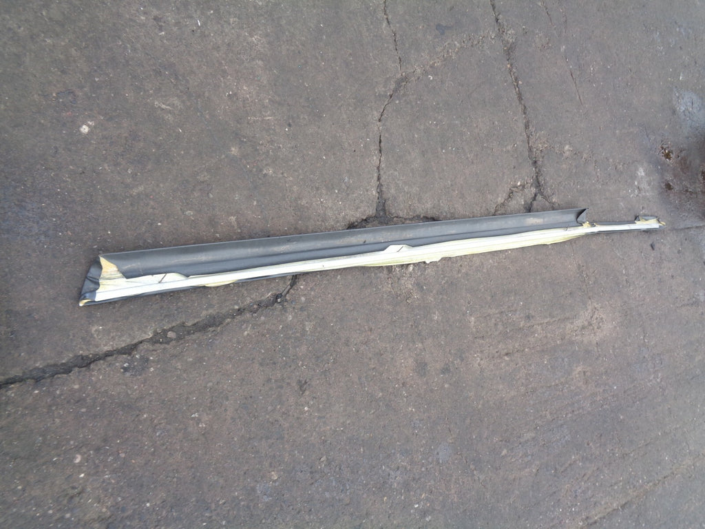 LINCOLN TOWN CAR LIMOUSINE RIGHT SIDE UPPER INTERIOR ROOF PANEL