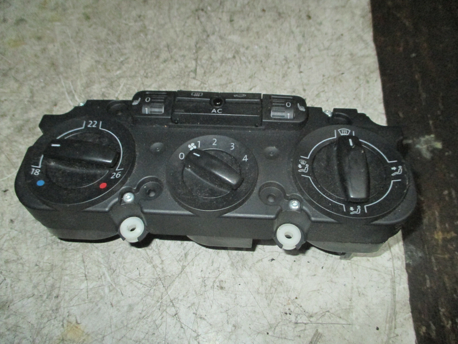 VW VOLKSWAGEN PASSAT 2007 HEATER AC CLIMATE CONTROL SWITCH 1K0820047JE