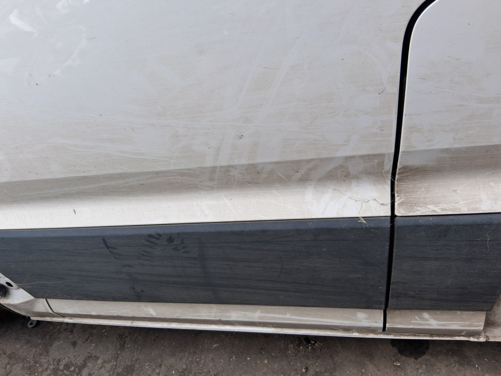 2022 VW VOLKSWAGEN CRAFTER MK2 NSF PASSENGER SIDE FRONT LEFT BARE DOOR WHITE