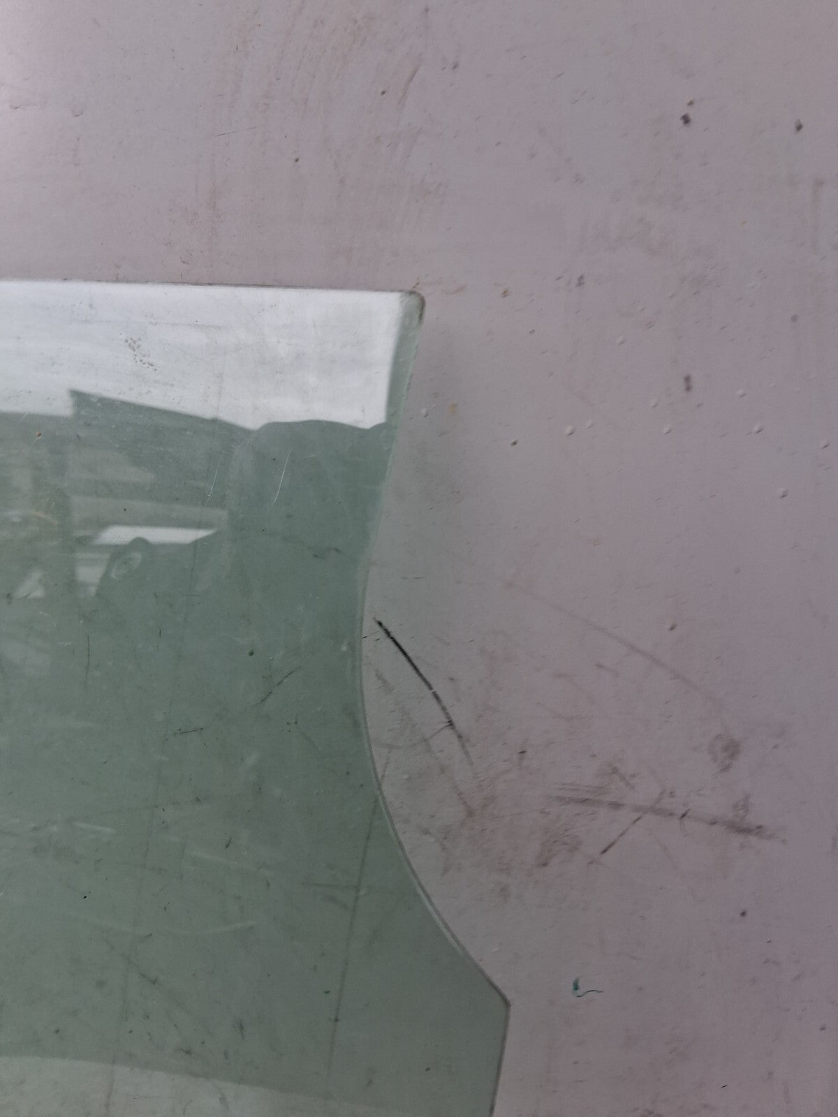 2023 VOLKSWAGEN T CROSS NSR PASSENGER SIDE REAR MAIN WINDOW GLASS 43R000015