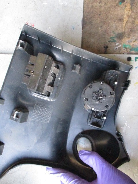 2018 MERCEDES A CLASS W176 HEADLIGHT & PARKING BRAKE SWITCH & TRIM A2469050451