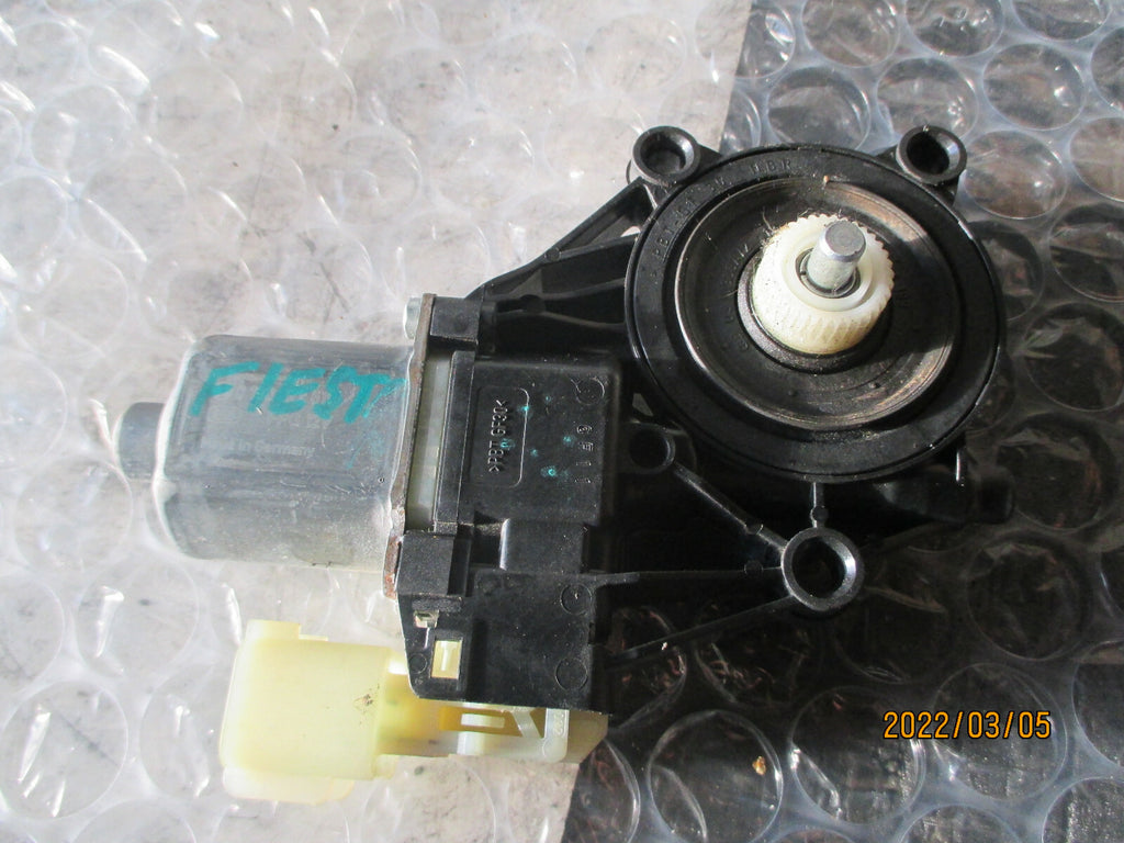 FORD FIESTA MK7 2016 OSF DRIVER SIDE FRONT DOOR WINDOW MOTOR 8A6114553B