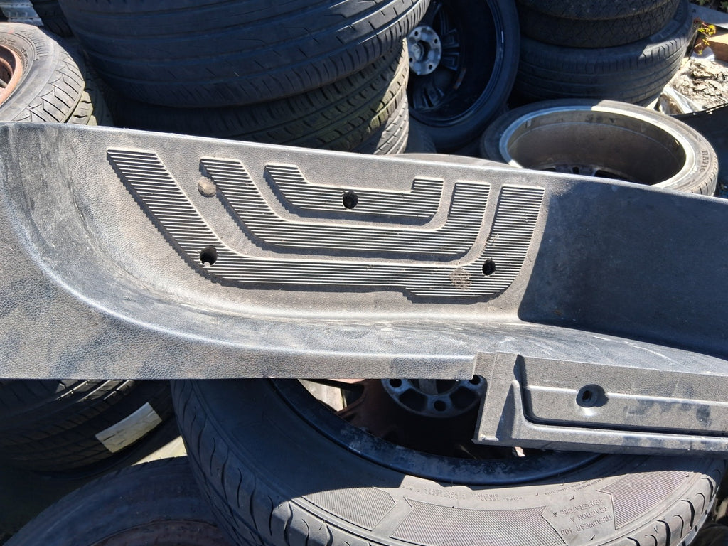 2021 MERCEDES BENZ SPRINTER W907 OSF DRIVER SIDE FRONT DOOR STEP A9106860100