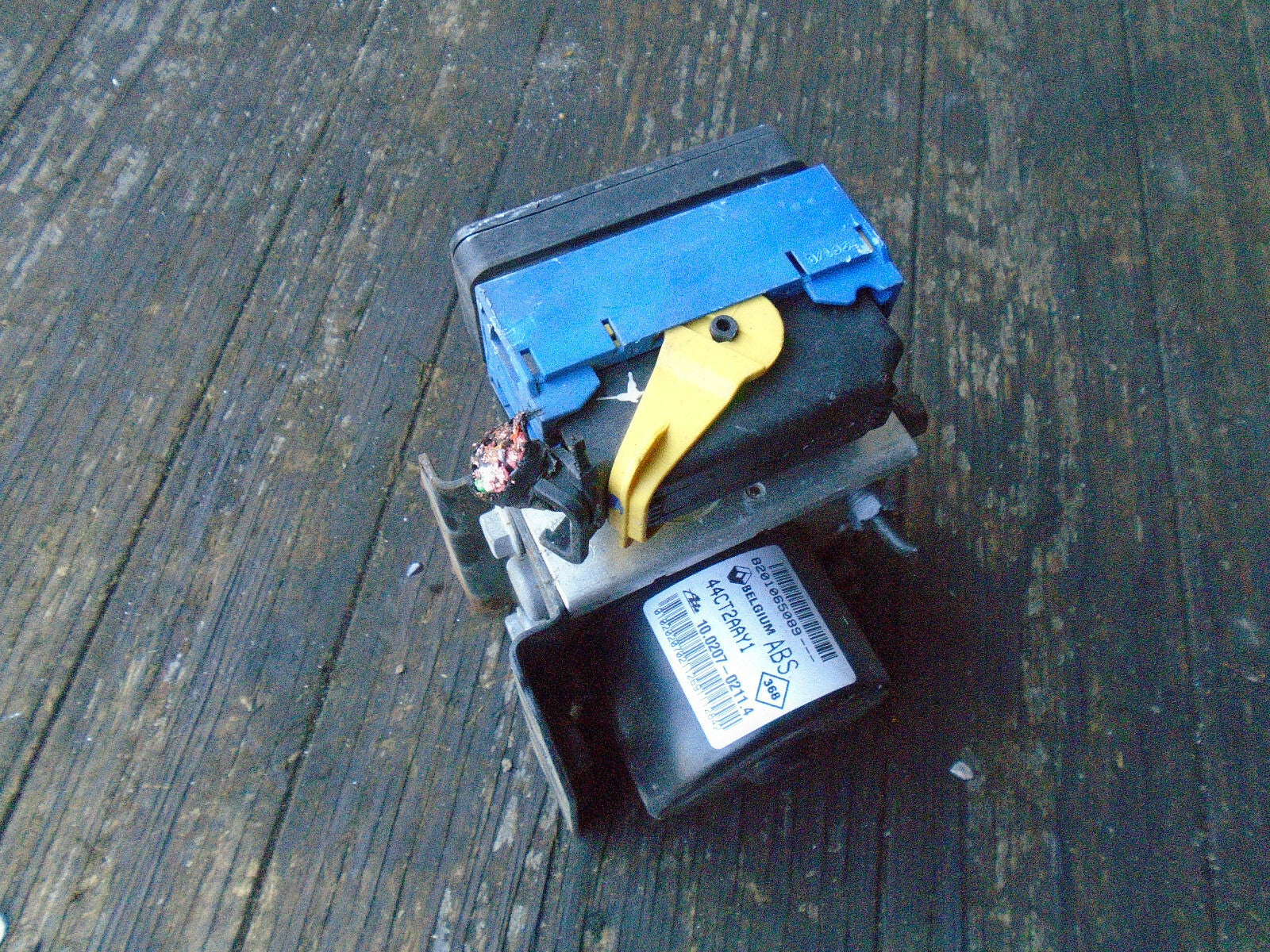 RENAULT TWINGO MK2 1.2 PETROL ABS PUMP & MODULATOR 44CT2AAY1