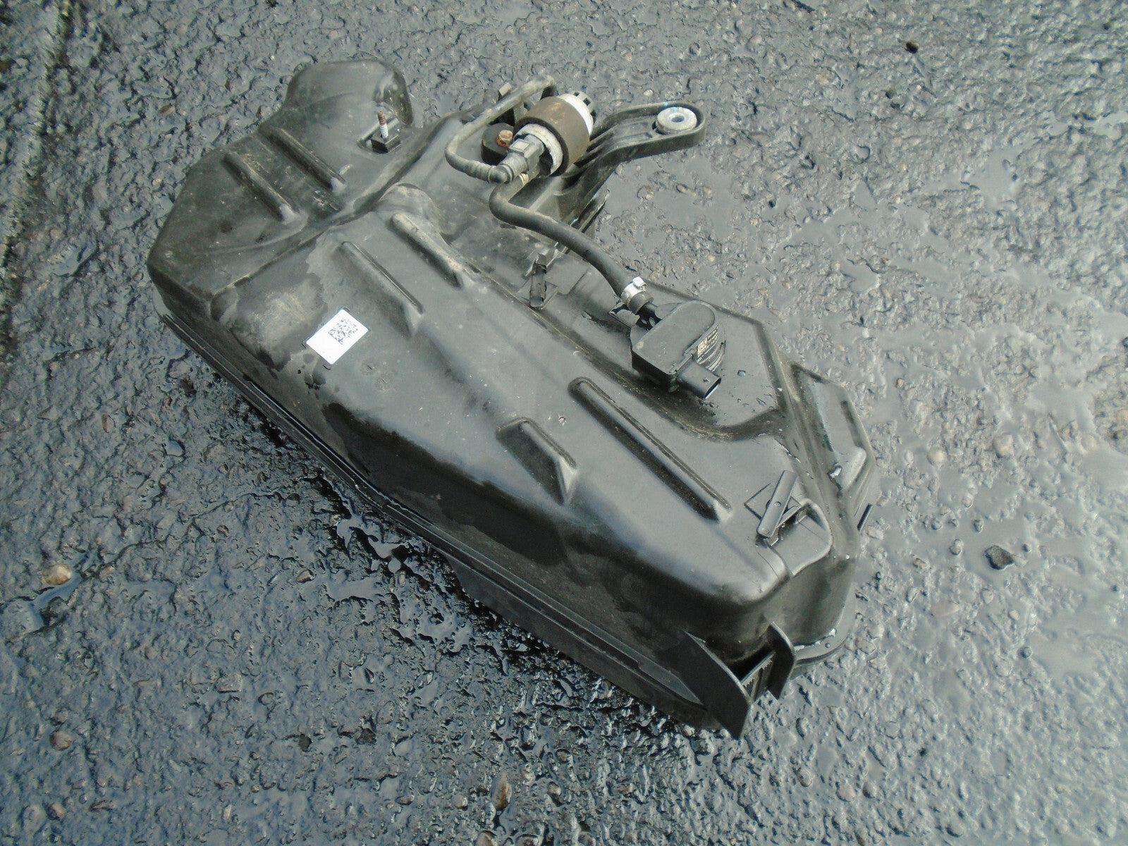 BMW 1 SERIES 2018 F20 DIESEL ADBLUE TANK WITH PUMP 7407232