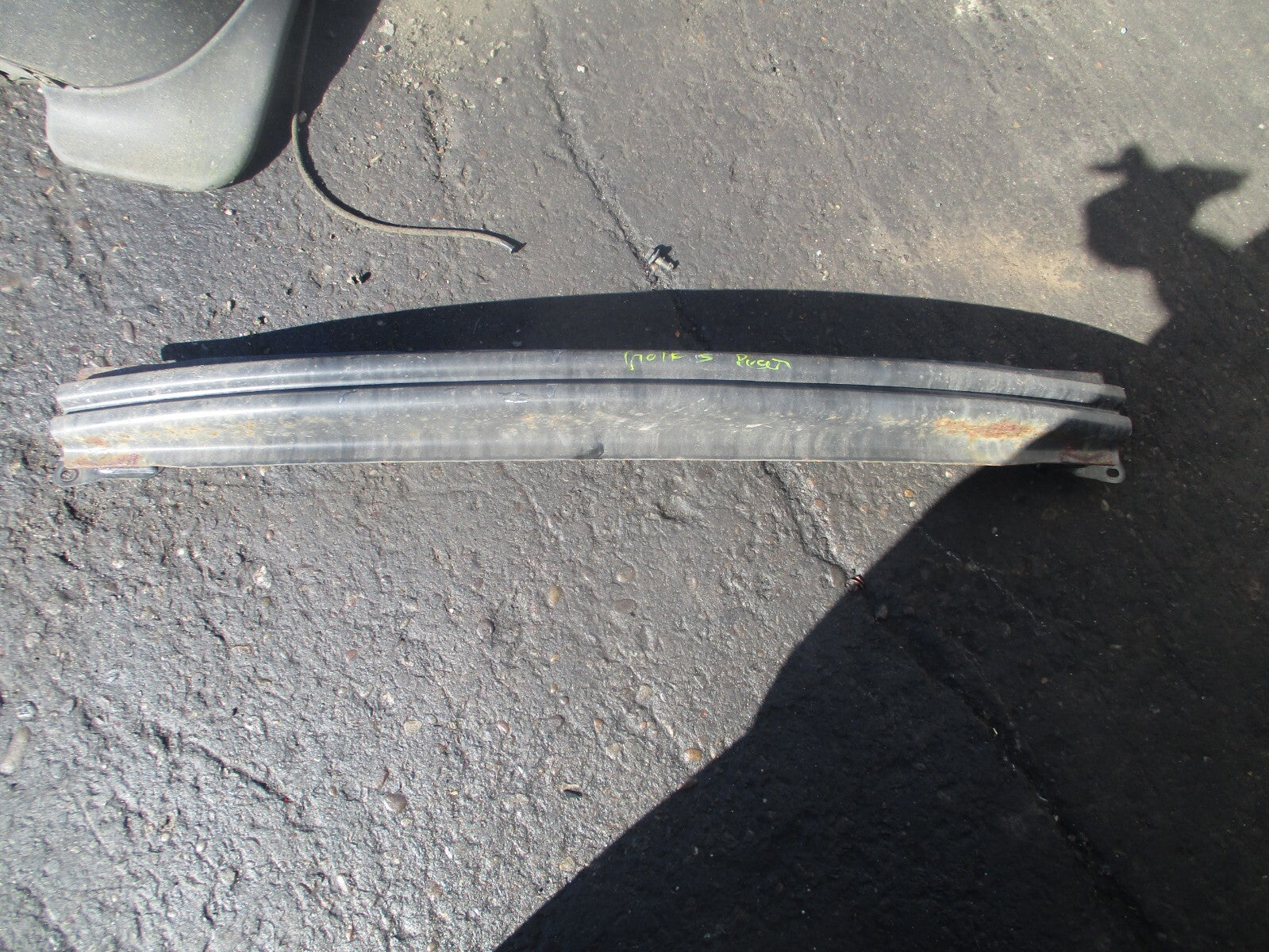 VW VOLKSWAGEN GOLF MK5 2005 REAR BUMPER REINFORCEMENT CRASH BAR