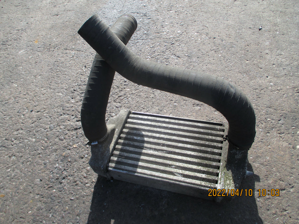 CHRYSLER VOYAGER 2002 RADIATOR INTERCOOLER HEAT EXCHANGER 868503A