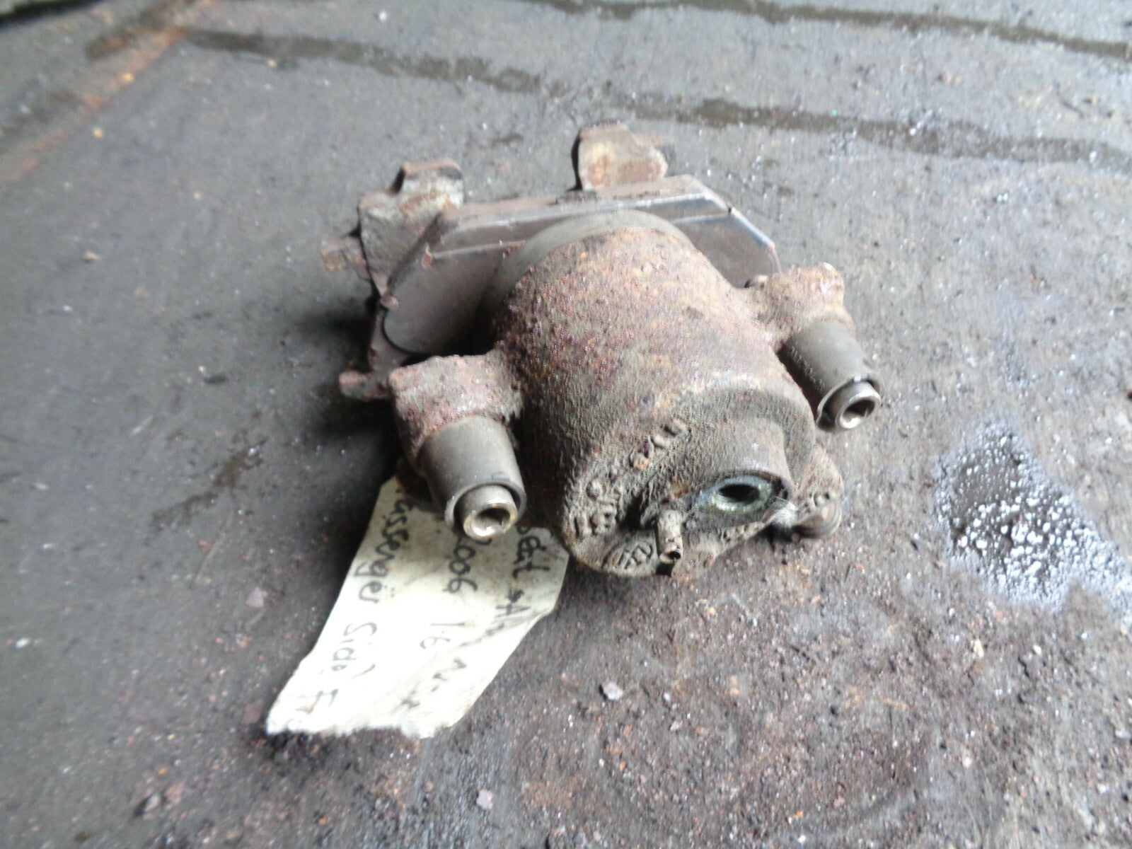 SEAT ALTEA 1.6 2006 NSF PASSENGER SIDE FRONT BRAKE CALIPER ASSEMBLY UNIT