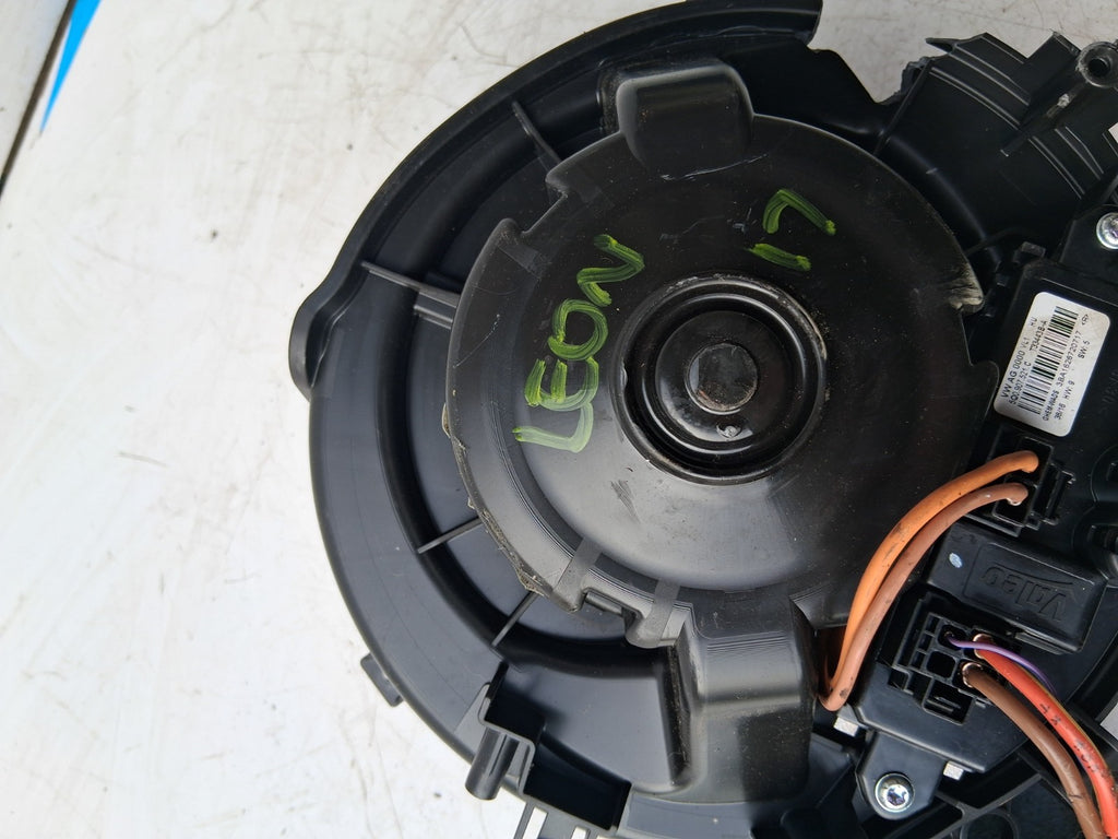 SEAT LEON 2017 MK3 HEATER BLOWER MOTOR FAN RESISTOR T33443BA
