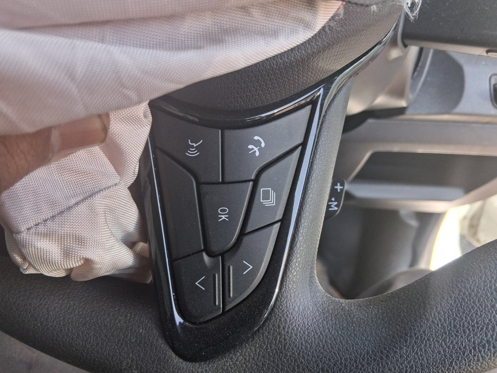 2025 RENAULT TRAFIC X82 MK3 MULTIFUNCTION STEERING WHEEL BLACK