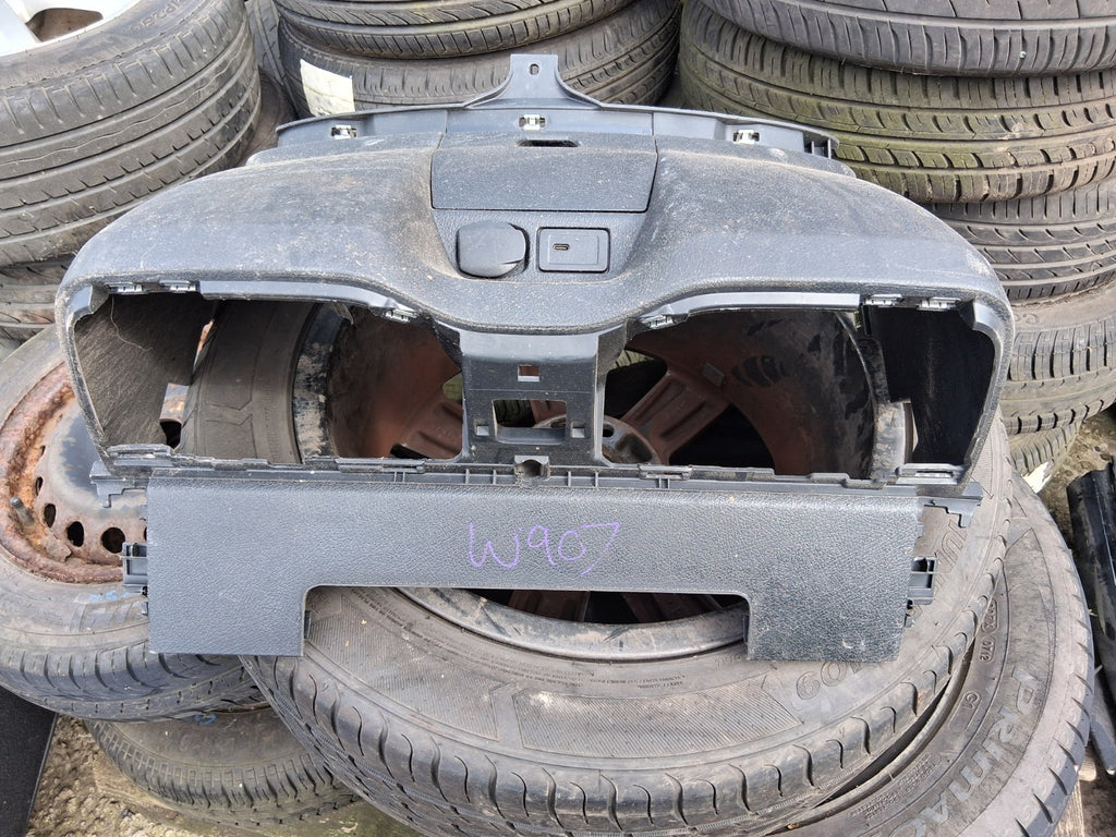 2023 MERCEDES BENZ SPRINTER W907 DASH TRIM & USB PORT A910682601