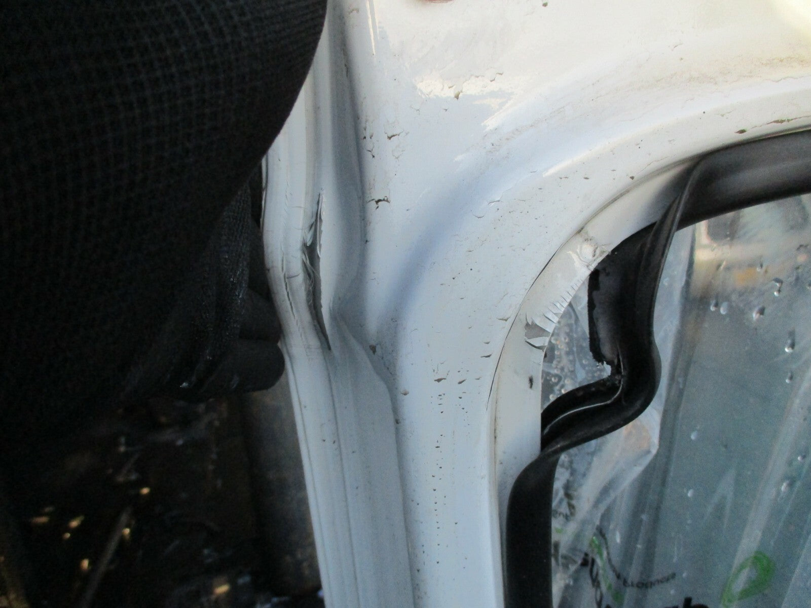 RENAULT TRAFIC X83 MK2 2014 NSF PASSENGER SIDE FRONT DOOR WHITE DAMAGED