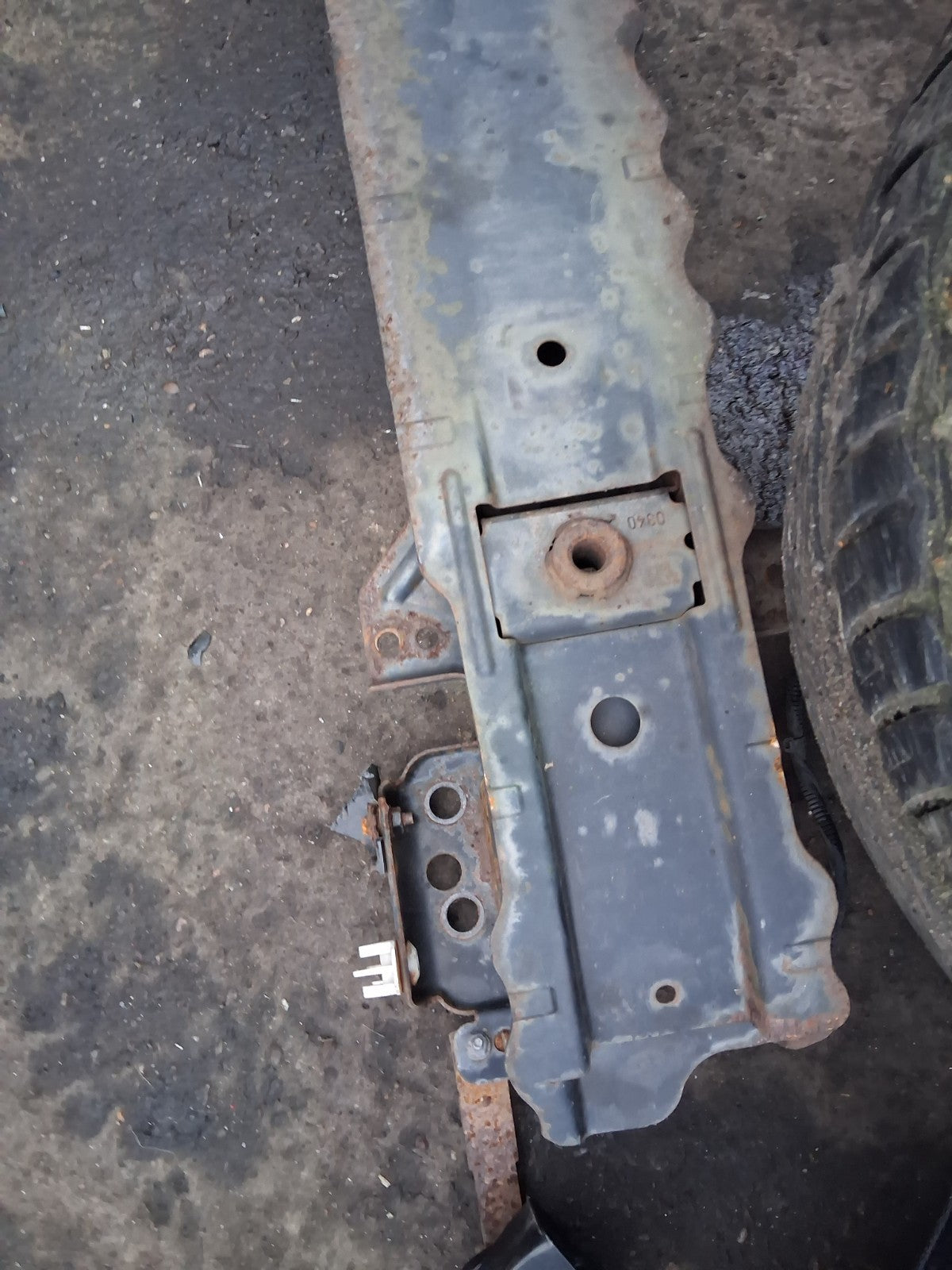 2010 FORD FIESTA MK7 FRONT BUMPER REINFORCEMENT CRASH BAR